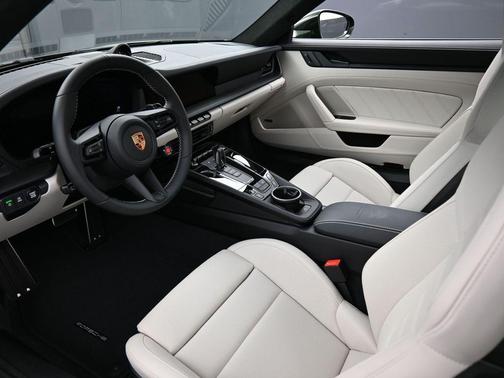 2026 Porsche 911 Carrera GTS