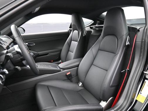 2025 Porsche 718 Cayman Base