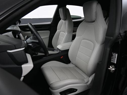 2025 Porsche Macan 4S