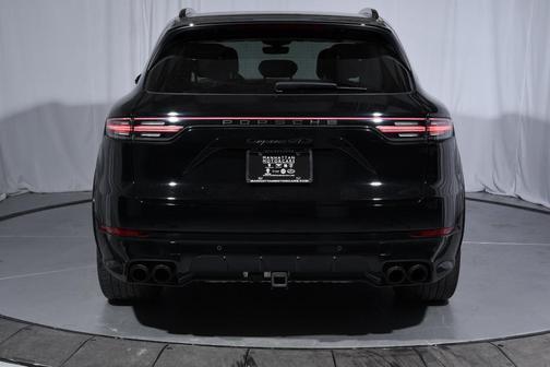 2021 Porsche Cayenne GTS
