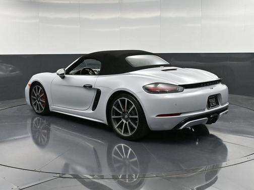 2023 Porsche 718 Boxster S