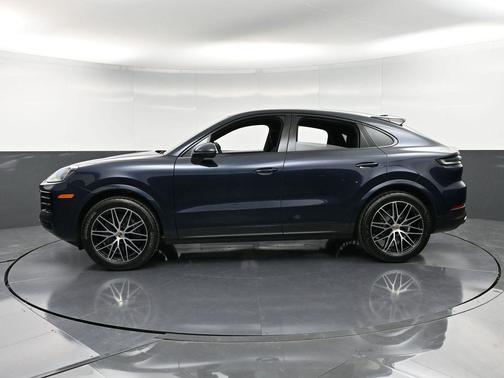 2025 Porsche Cayenne AWD