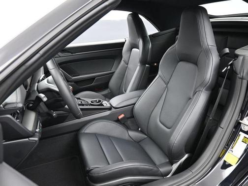 2026 Porsche 911 Carrera T