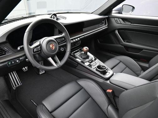 2026 Porsche 911 Carrera T