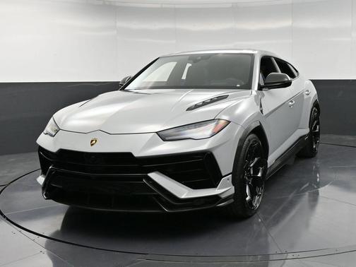 2024 Lamborghini Urus Performante