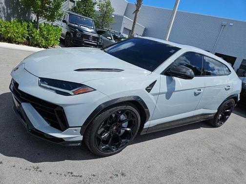 2024 Lamborghini Urus Performante