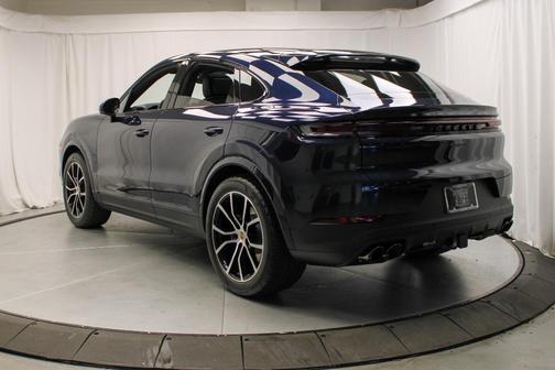 2025 Porsche Cayenne AWD