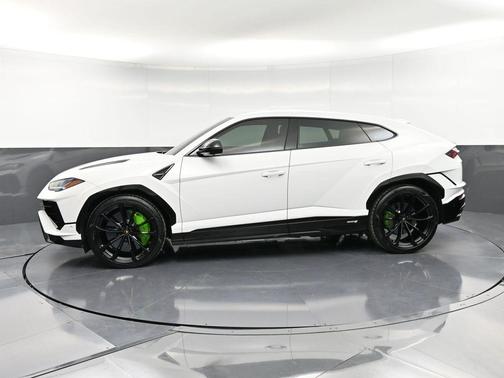 2024 Lamborghini Urus S