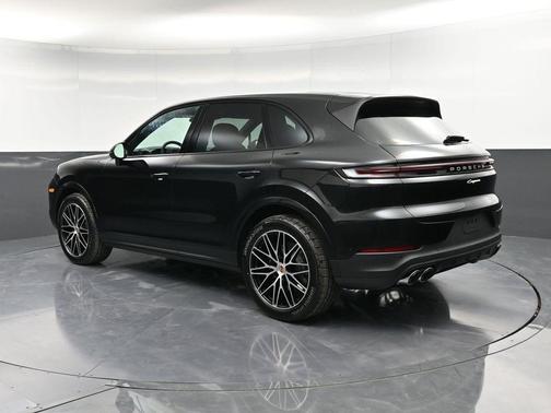 2026 Porsche Cayenne Base