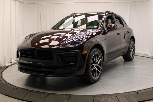 2025 Porsche Macan Base