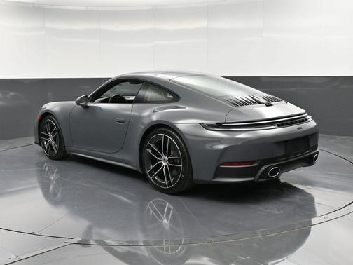 2026 Porsche 911 Carrera