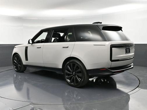 2023 Land Rover Range Rover SV