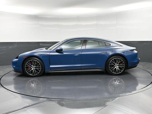 2022 Porsche Taycan 4S