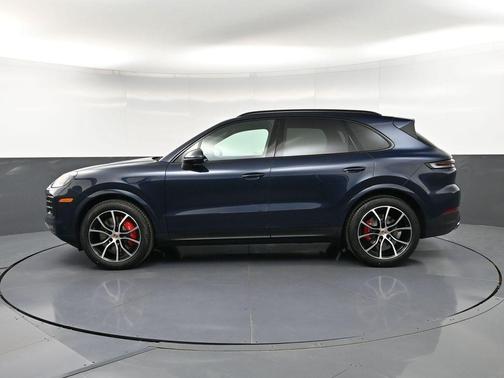 Blue Metallic 2026 Porsche Cayenne S