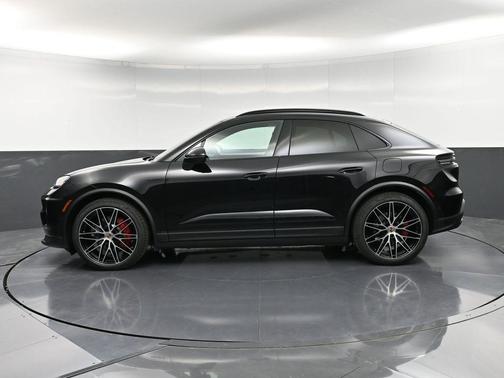 2025 Porsche Macan 4S
