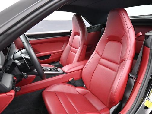 2020 Porsche 911 Carrera S