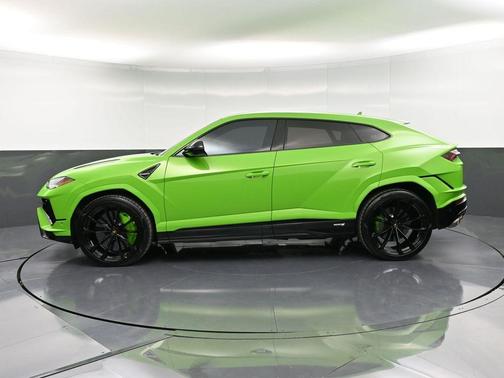 2024 Lamborghini Urus S