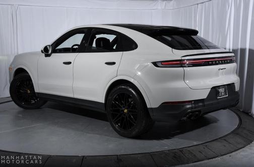 2024 Porsche Cayenne AWD