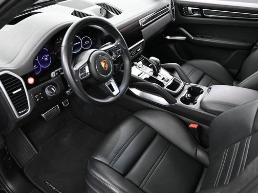 2023 Porsche Cayenne Turbo