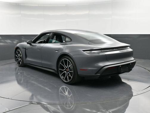 2026 Porsche Taycan 4