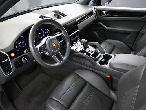 2019 Porsche Cayenne Base