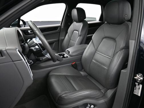 2019 Porsche Cayenne Base