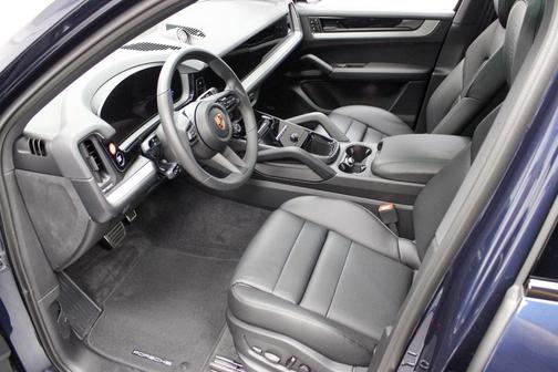2025 Porsche Cayenne S