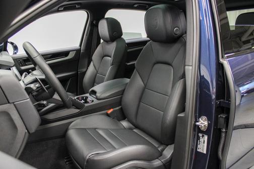 2025 Porsche Cayenne S