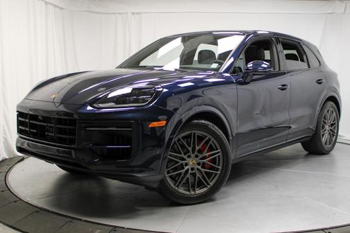 2025 Porsche Cayenne S