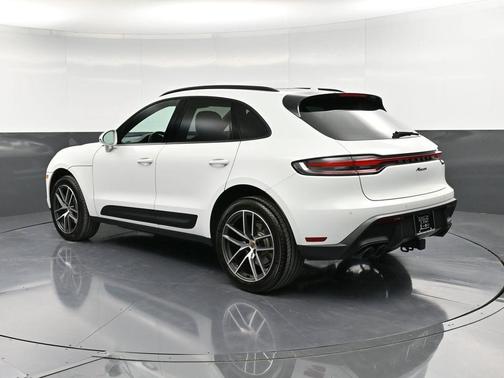 2025 Porsche Macan 