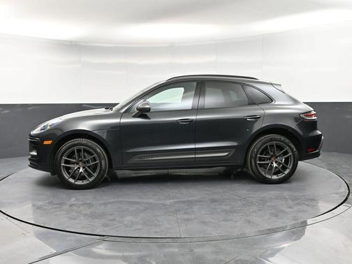 2025 Porsche Macan T