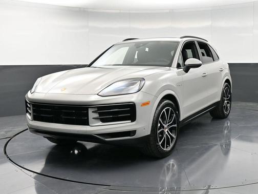 2026 Porsche Cayenne AWD