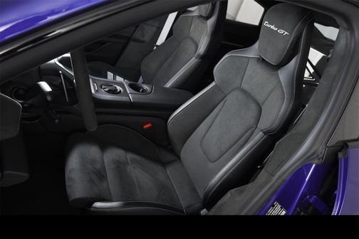 2025 Porsche Taycan Turbo