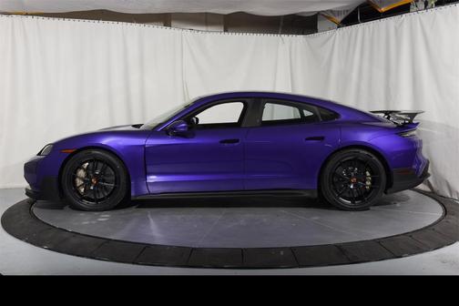 2025 Porsche Taycan Turbo