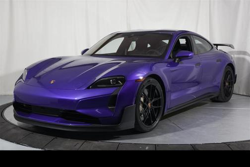 2025 Porsche Taycan Turbo