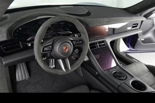 2025 Porsche Taycan Turbo