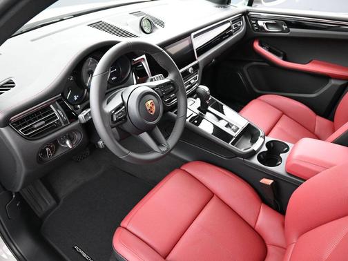 2026 Porsche Macan S