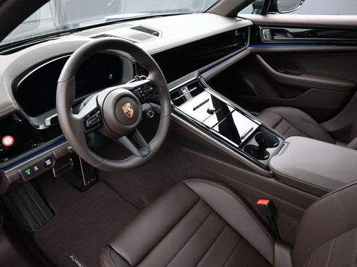 2026 Porsche Panamera 