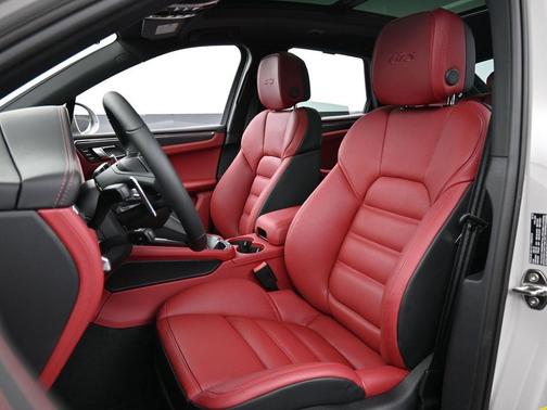 2026 Porsche Macan GTS