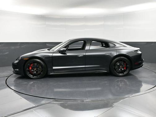 2026 Porsche Taycan GTS