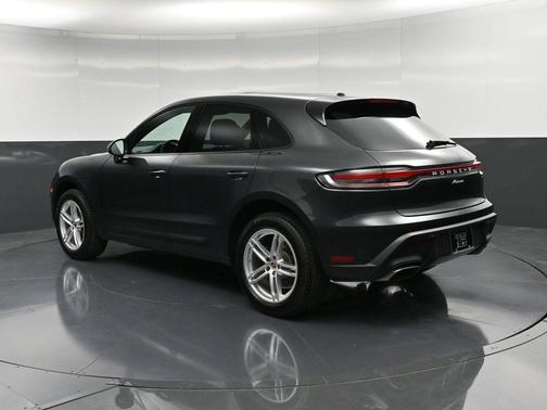 2025 Porsche Macan 