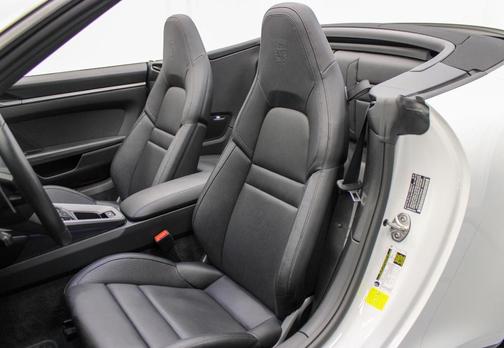 2023 Porsche 911 Carrera