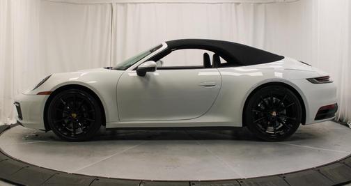 2023 Porsche 911 Carrera