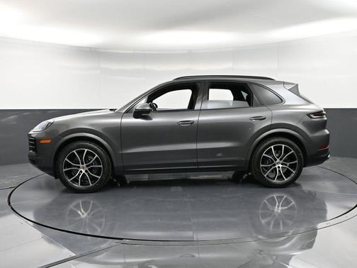 2026 Porsche Cayenne Base