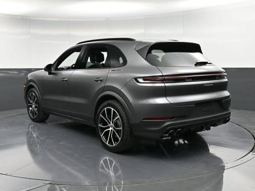 2026 Porsche Cayenne Base