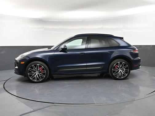 Night Blue Metallic 2022 Porsche Macan S