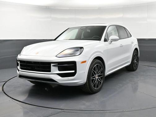 Carrara White Metallic 2026 Porsche Cayenne Base