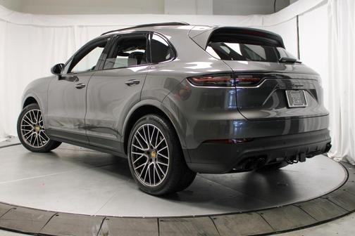 2023 Porsche Cayenne
