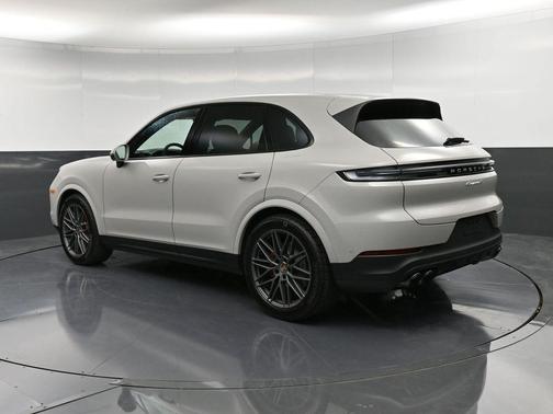 Chalk 2026 Porsche Cayenne S
