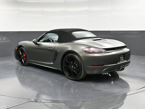 2021 Porsche 718 Boxster S